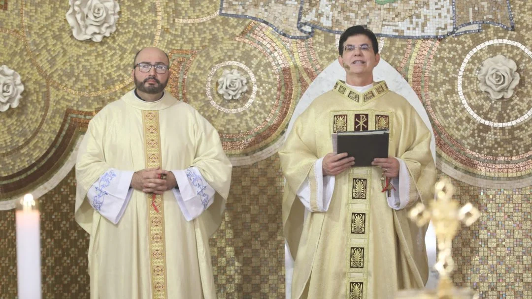 Transmissão do 4º dia da Novena de 'Jesus das Santas Chagas pelas Famílias' com Padre Manzotti nesta quinta-feira, às 10h - Todo Dia